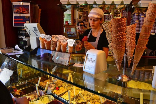 Gelato (Ice cream) at Piazza della Cisterna in San Miniato